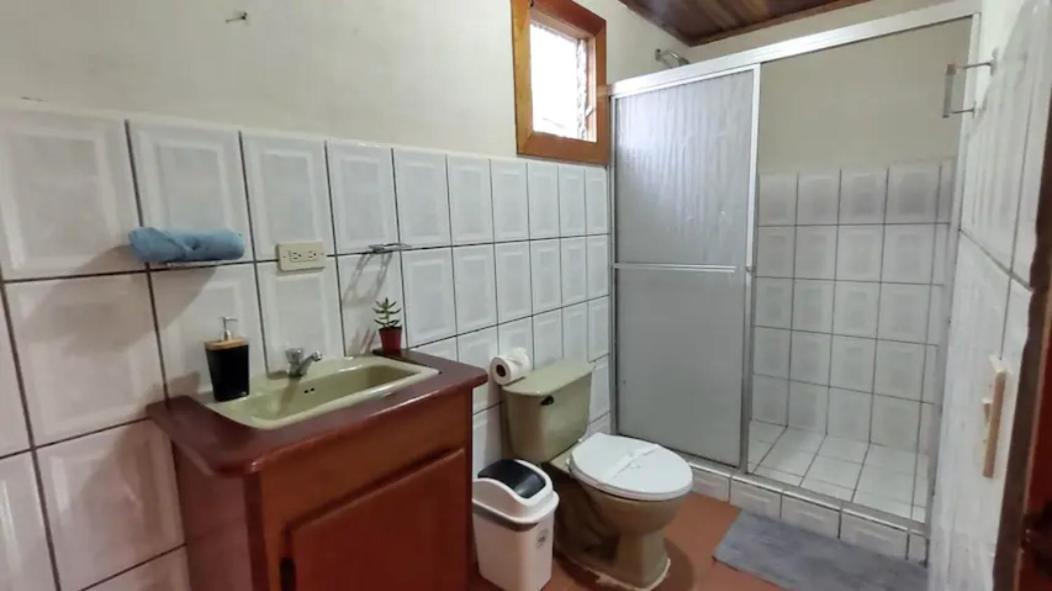 Cowboy Hostel - Habitaciones Con Bano Privado Monteverde Eksteriør bilde