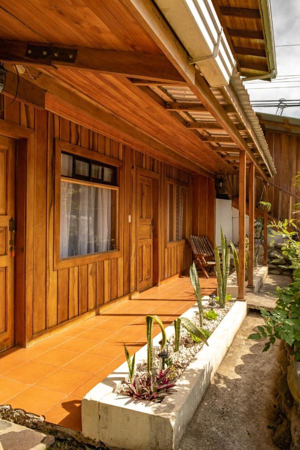 Cowboy Hostel - Habitaciones Con Bano Privado Monteverde Eksteriør bilde