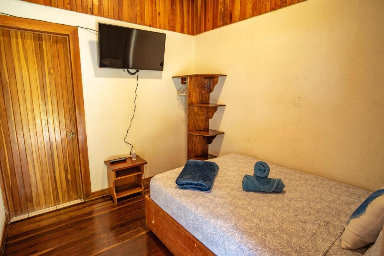 Cowboy Hostel - Habitaciones Con Bano Privado Monteverde Eksteriør bilde